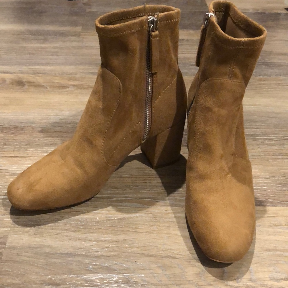 Zara tan ankle booties